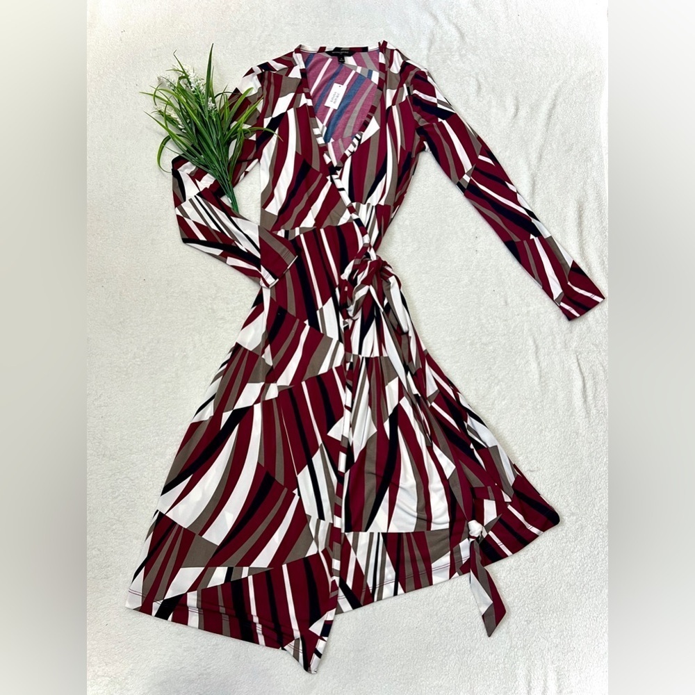 Banana Republic NWT Geometric Midi Wrap Dress - Small